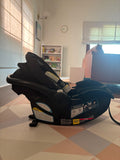 Graco SnugRide 30 Lite Infant Car Seat / Size 4-30 lb, Up to 32"
