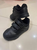 Shoes / Size US 10K