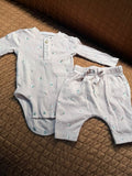 Carter's Knit Outfit / Size Newborn