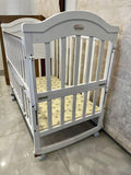 TINNIES Baby Crib without Mattress