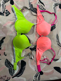 Victoria’s Secret Padded & Wired Bra / Size 32D