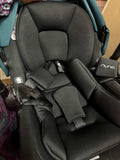 Nuna Pipa Lite Car Seat with Base & Newborn Insert / Weight 15Kgs / Age 0-18m