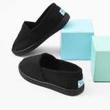Toms Shoes / Size 30