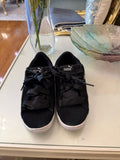 Puma Girl's Smash V2 Ribbon Sneaker / Size 8