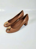 Tory Burch Shoes / Size US 5