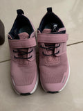 On Kid's Shoes / Size 35