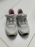 NIKE Sneakers / Size US 11 / EUR 28 / Age 4-5yrs