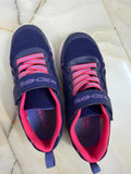 Sketchers Shoes / Size 30