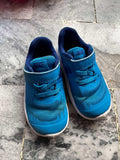 Boy's Shoes / Size EU 22
