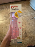 Pigeon Flexible 8oz / 240ml / 4m+