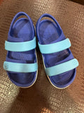 Crocs / Size C 11