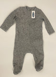Old Navy Onesie / Size 3-6m