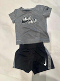 Nike Dri-FIT T-Shirt & Shorts Set / Size 12m
