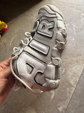 Nike Air More Uptempo Shoes / Size US 1Y / EUR 32