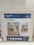 BabyDan No Trip Safety Gate, Wood