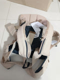 Baby Bjorn One Carrier / Suitable for 8-33 Lbs