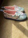 Toms Shoes / Size 11T