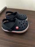 Crocs / Size 6